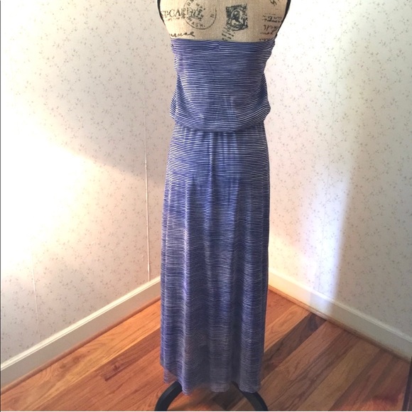 **SOLD** Blue/white striped beach dress /coverup ❤️ - Picture 5 of 10